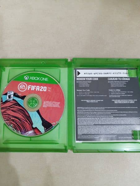 FIFA 20 Champions edition Xbox one S 2
