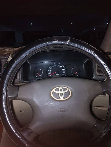 Toyota Corolla saloon 2002 6