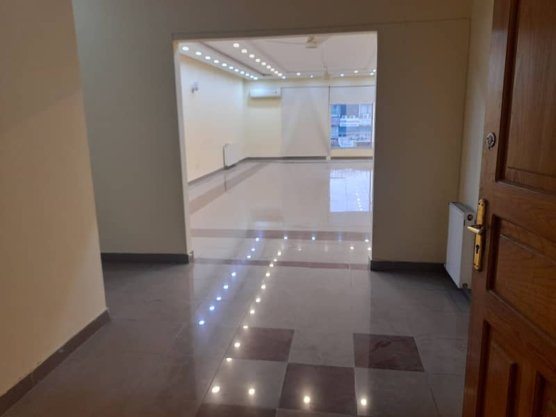 3700 sqft 3 bedroom unfurnished apartment Available for rent in F11 Abu Dhabi Tower 3