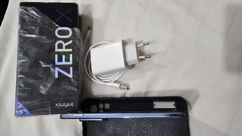 Infinix Zero X Pro 3