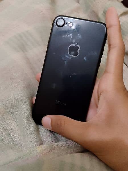 iphone 7 for sale in new condition 2