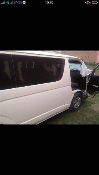 Toyota Hiace grand cabin Available for booking tour rent 1
