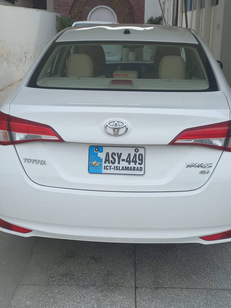 2021 White Yaris ,Islamabad Number Only 6100 KMs in Bahawalur. . Urgent 2
