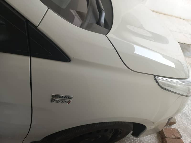 2021 White Yaris ,Islamabad Number Only 6100 KMs in Bahawalur. . Urgent 10