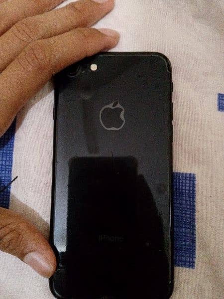 iphone 7 for sale in new condition 4