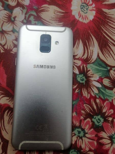 Samsung Galaxy A6 4