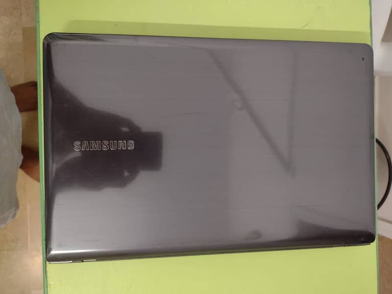 Samsung 15.6 inch Laptop - AMD A8 4500M 1.9GHz 4