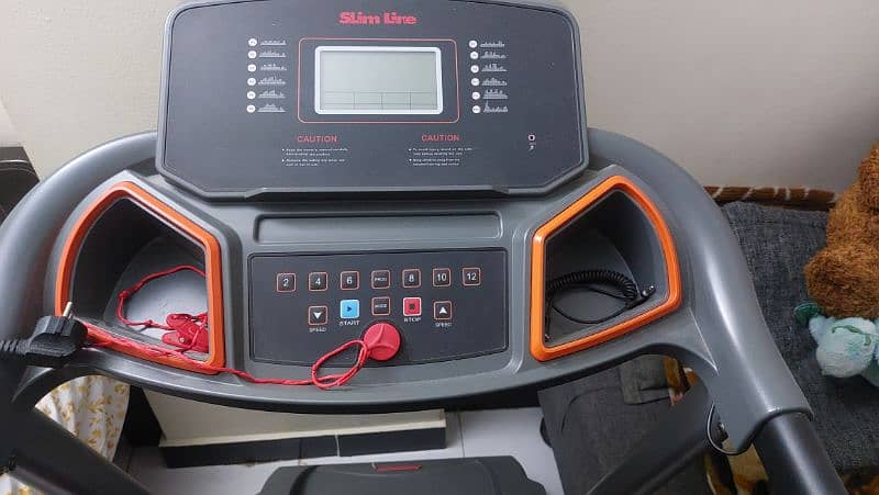Electronic SlimLine treadmill TH3000 0