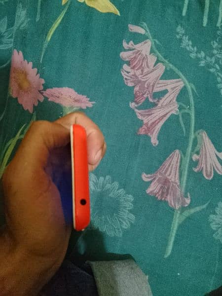 Nokia 1 use ma ha tocha ka issue ha thora sa 1 side 3