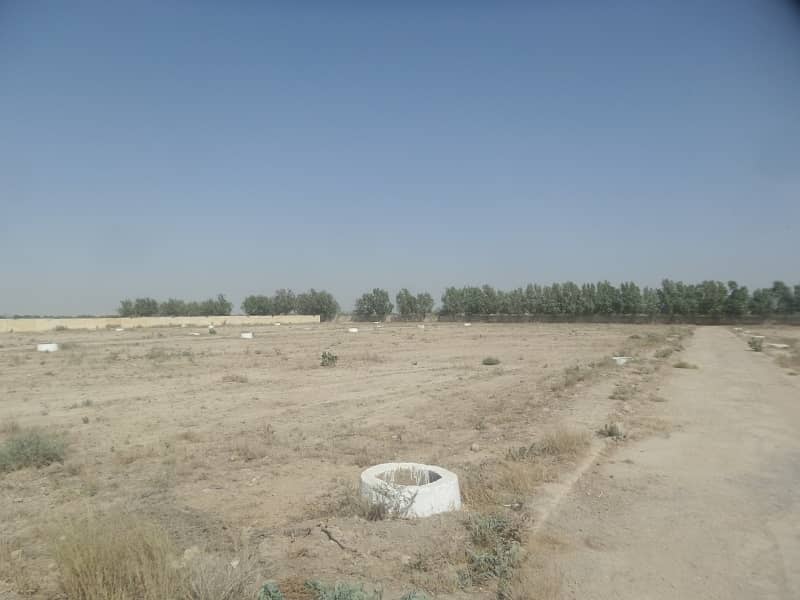 Get This Amazing 400 Square Yards Residential Plot Available In Pir Ahmed Zaman Town - Block 2 0