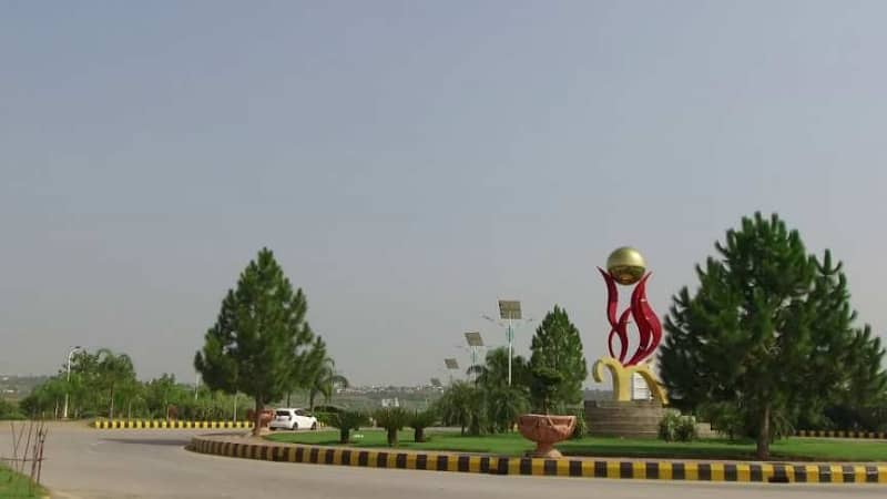 Gulberg Greens Islamabad 5 kanal Developed and Possession plot at Block B 11