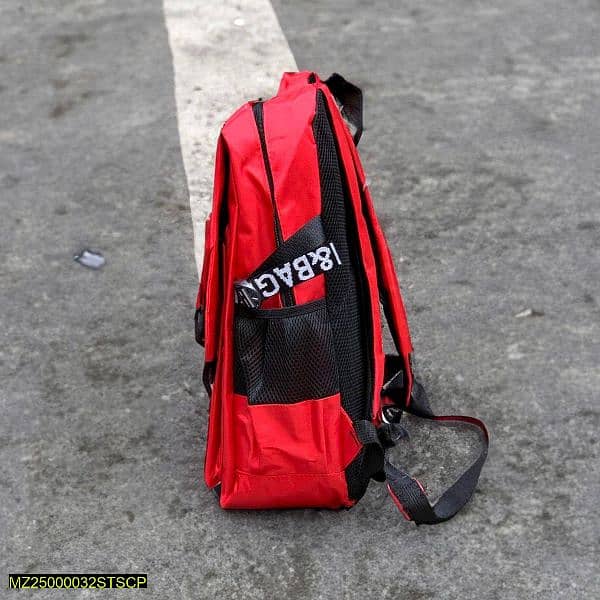 A casual red bagpack 2