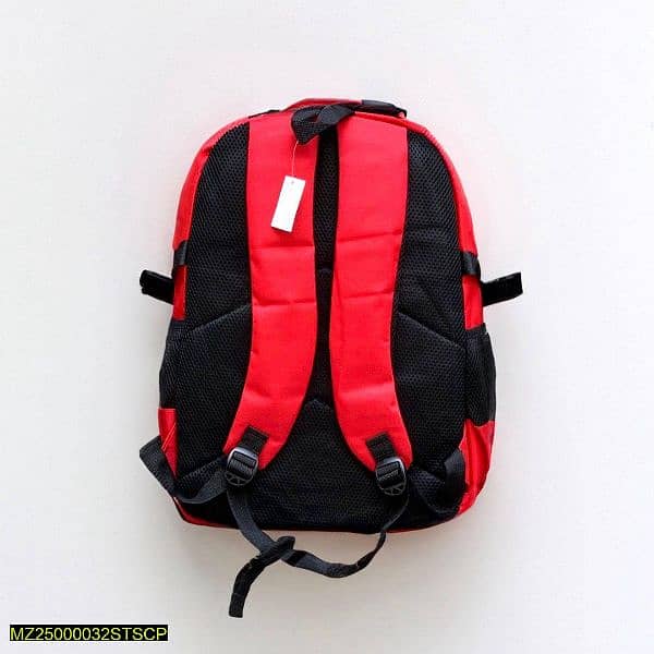 A casual red bagpack 3
