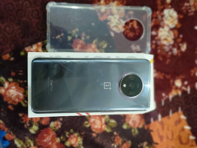 OnePlus 7t Genuine condition contact on this number 03336521216 1