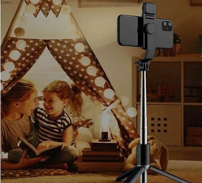 selfie stick with mini LED light mini triple stand 2