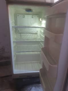 dawlance full size fridge for sale