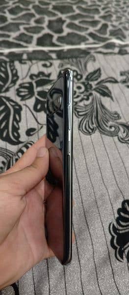 Samsung S10 plus 5G for sale in Faisalabad in Good condition 2