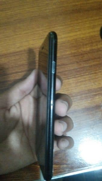 iPhone 7 non PTA All ok no any fault 32 GB black colour 0