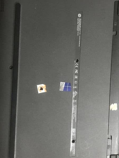 hp AMD A6 laptop, 4GBram 180gb hard/ssd argent to sale 4