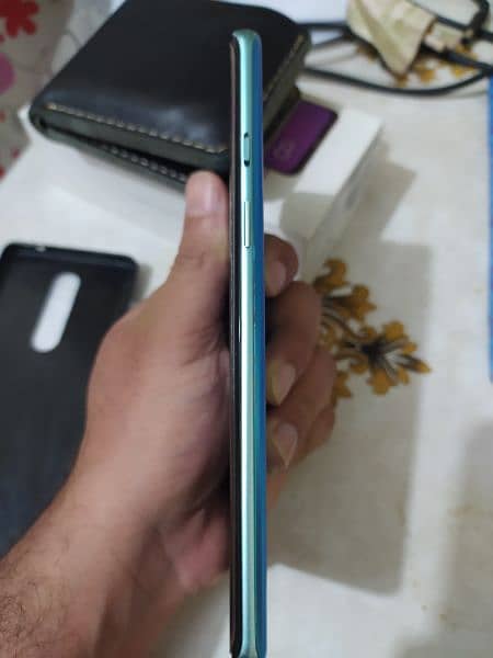 OnePlus 8 (Olx Chat Only) 2