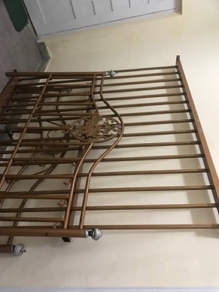 double bed 2month used almost new in condition 3