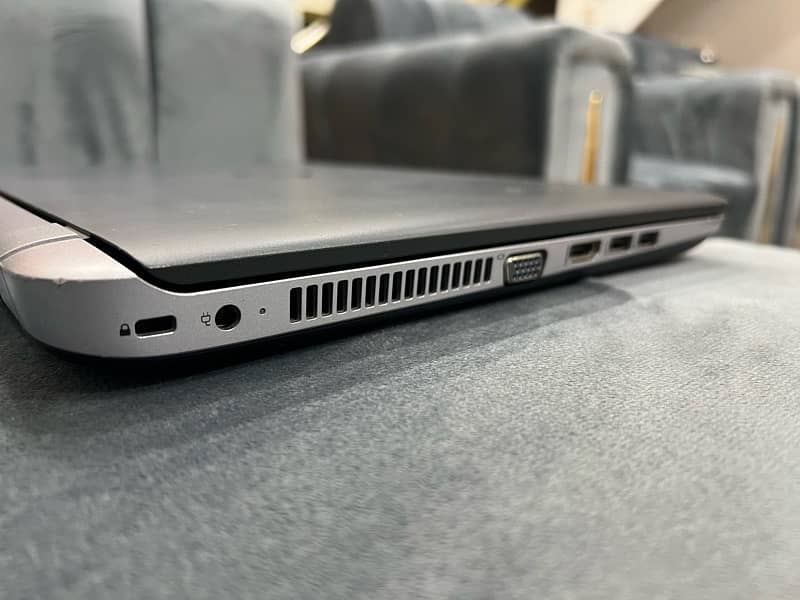 HP ProBook 450 G3    Core: i7 (6th Gen) 4