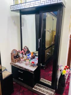 dressing table + 1 chair