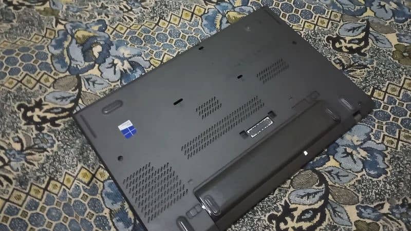 Lenovo T450 Thinkpad (Laptop) 1