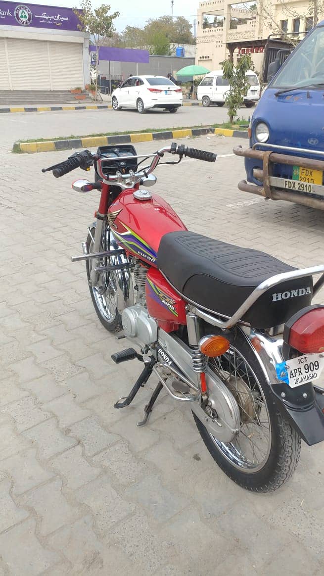 Honda CG125 (2017) For sale - Islamabad registered excelent condition 3