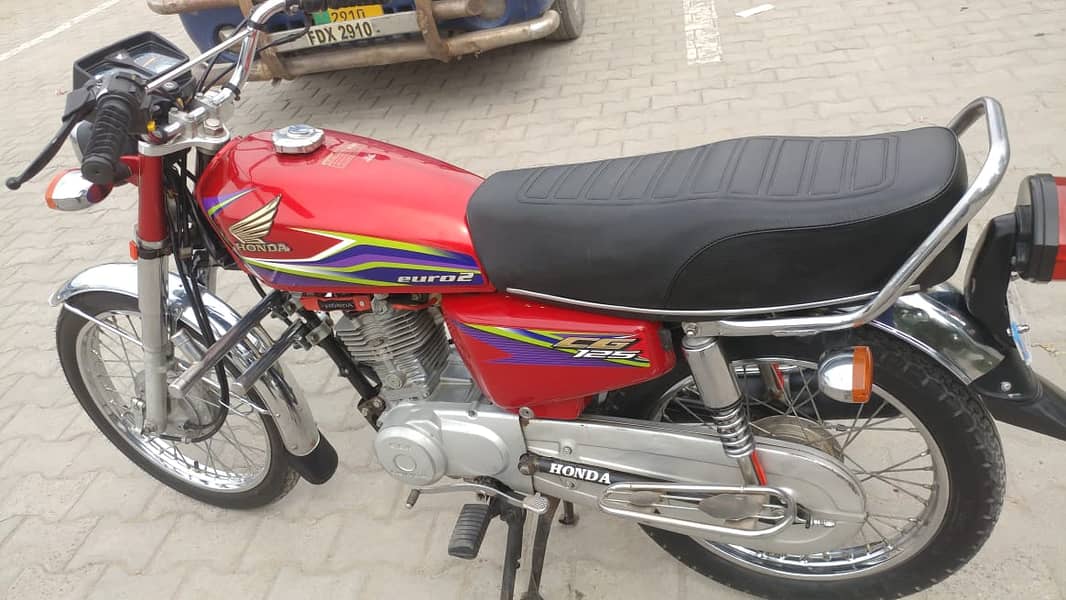 Honda CG125 (2017) For sale - Islamabad registered excelent condition 5