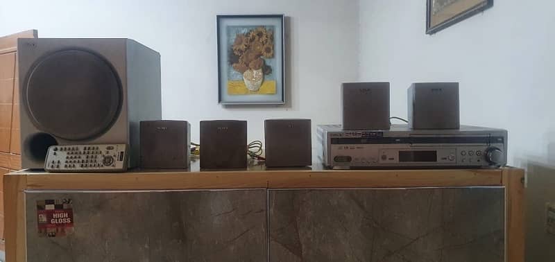Sony Home Theatre 5.1 Speaker system 1
