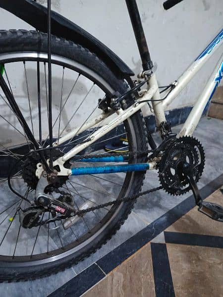 bicycle in good condition all gears 3