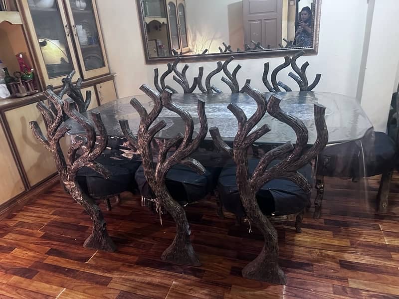 8 Seater Dining table / 8 chairs/ Sheesham Wood/ Glass top / Furniture 4