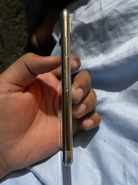 Iphone X 64 GB PTA Approved 3