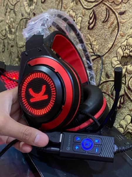 Commander CM7000 gaming headset with 7.1 surround sound 15
