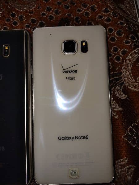 Samsung Galaxy Note 5 both panel were dead 9