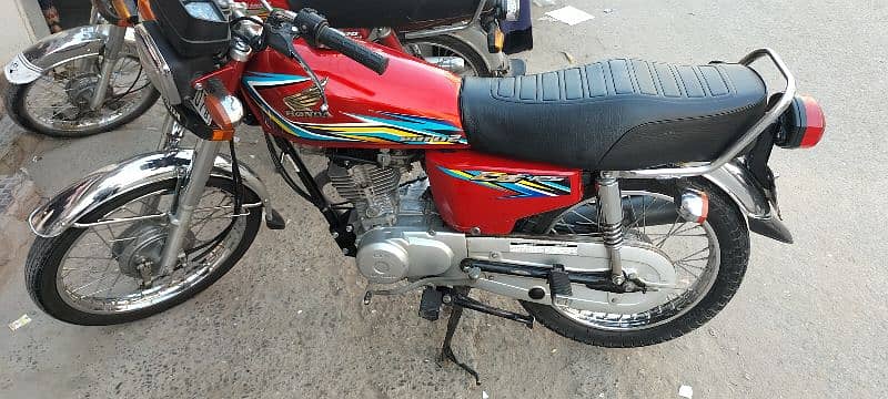Honda CG 125 for sale in Good condition 3