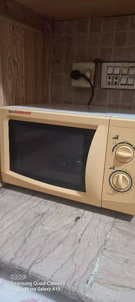 microwave oven of national company in good condition 1