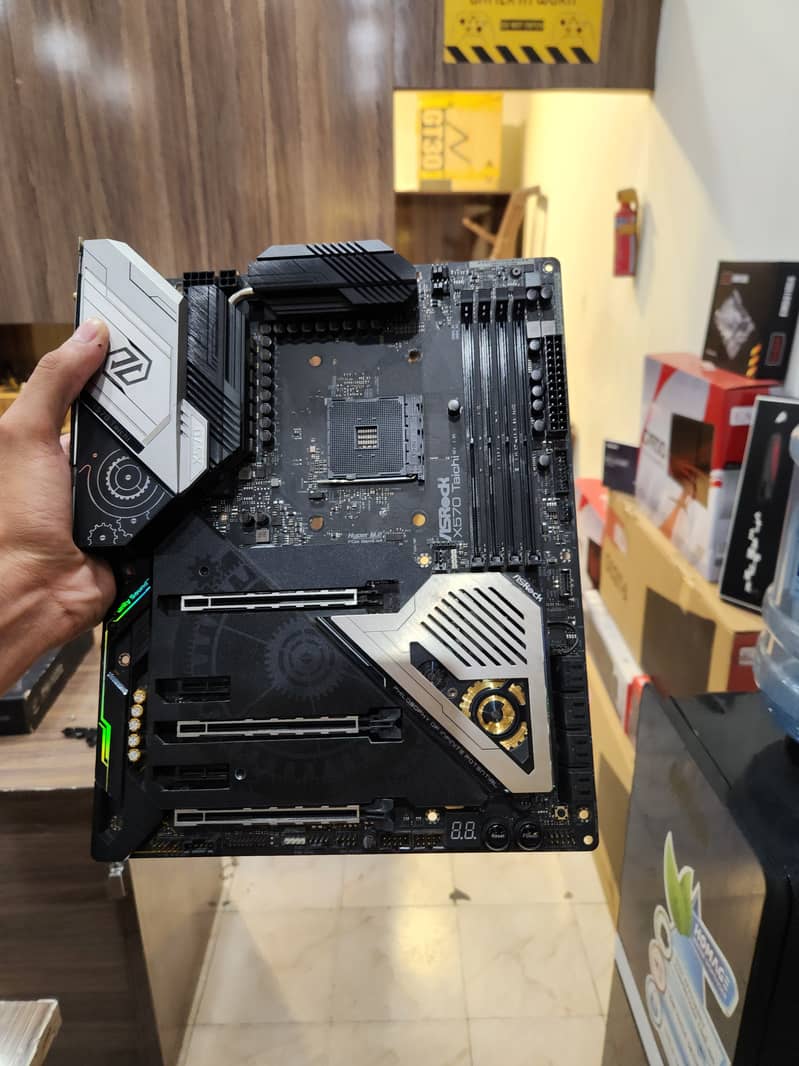 Asrock X570 Taichi with box best gaming mobo 0