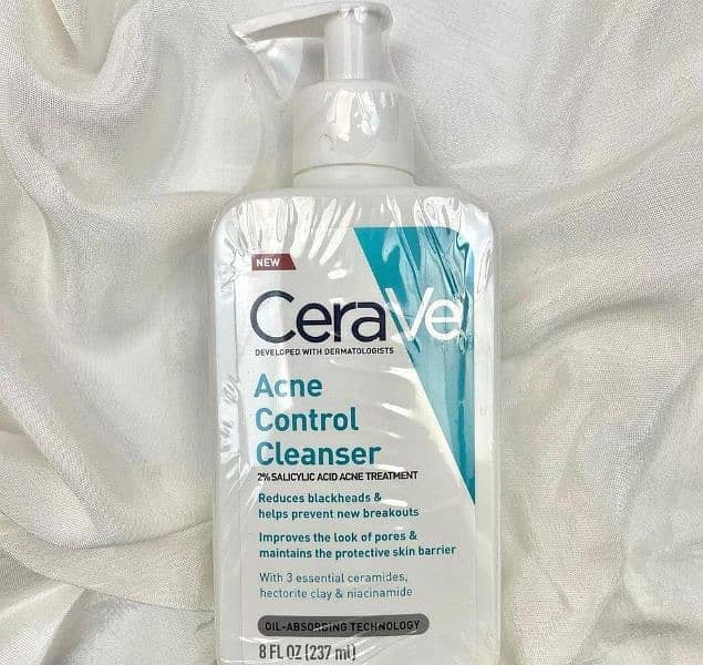 CeraVe Acne Control Cleanser -
Anti-Aging Soothing 1