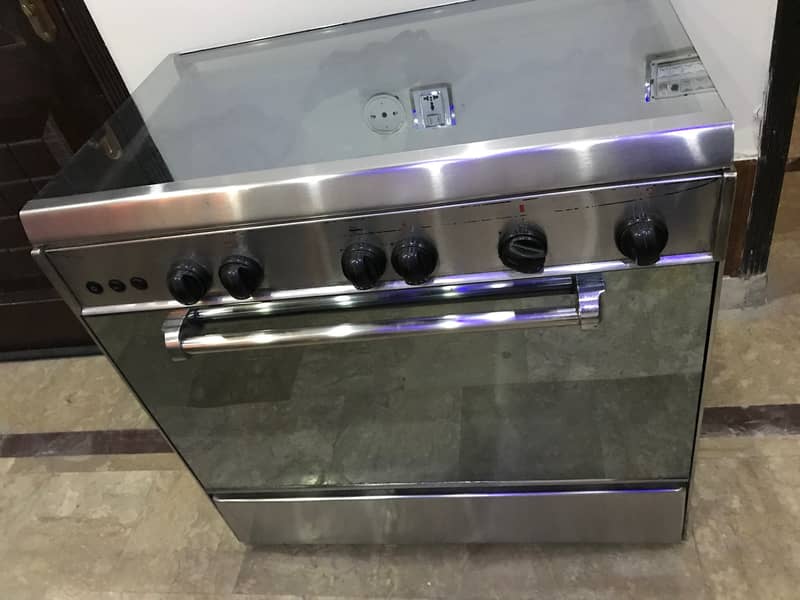 Cooking Oven with 3 Burners 1