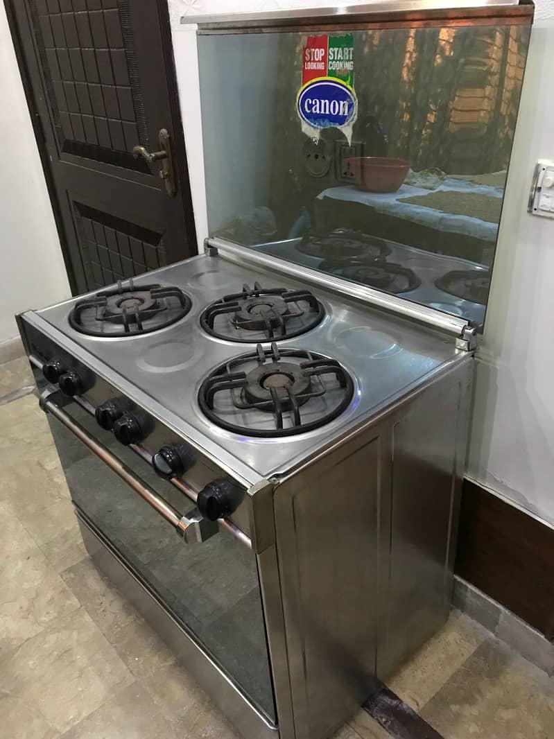 Cooking Oven with 3 Burners 2