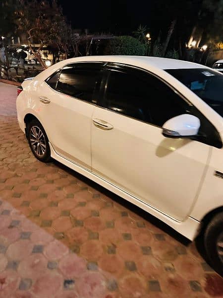 Toyota corolla altis 2020 model 3.4 pice touch Sindh registrar 5