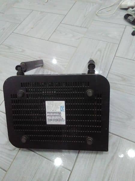 Internet WiFi router device 1
