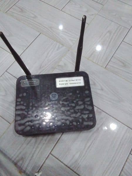 Internet WiFi router device 5