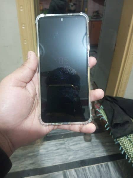 redmi not 10 condition 10/8 charge and box 1