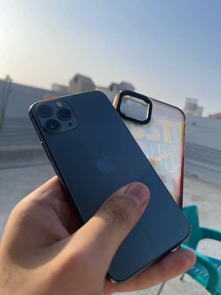 iphone 11 pro factory unlock with cover 1