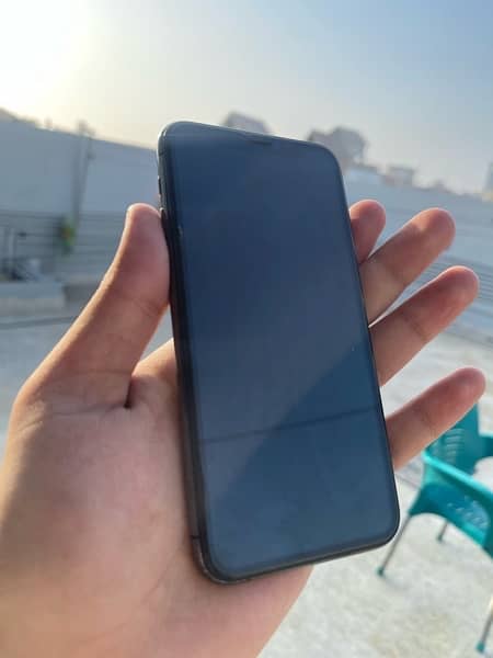 iphone 11 pro factory unlock with cover 5