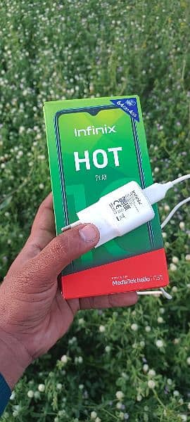 Infinix hot 11 play 4+64 6000mah Battery with box charger 10/9 conditn 2
