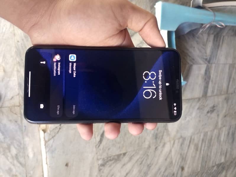 Iphone 11 pro max Non pta Factory unlock 1